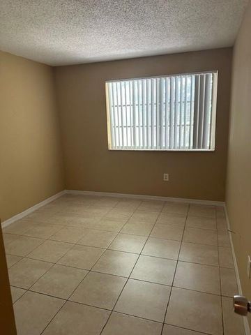 12106 Saint Andrews Place 306, Miramar, FL 33025