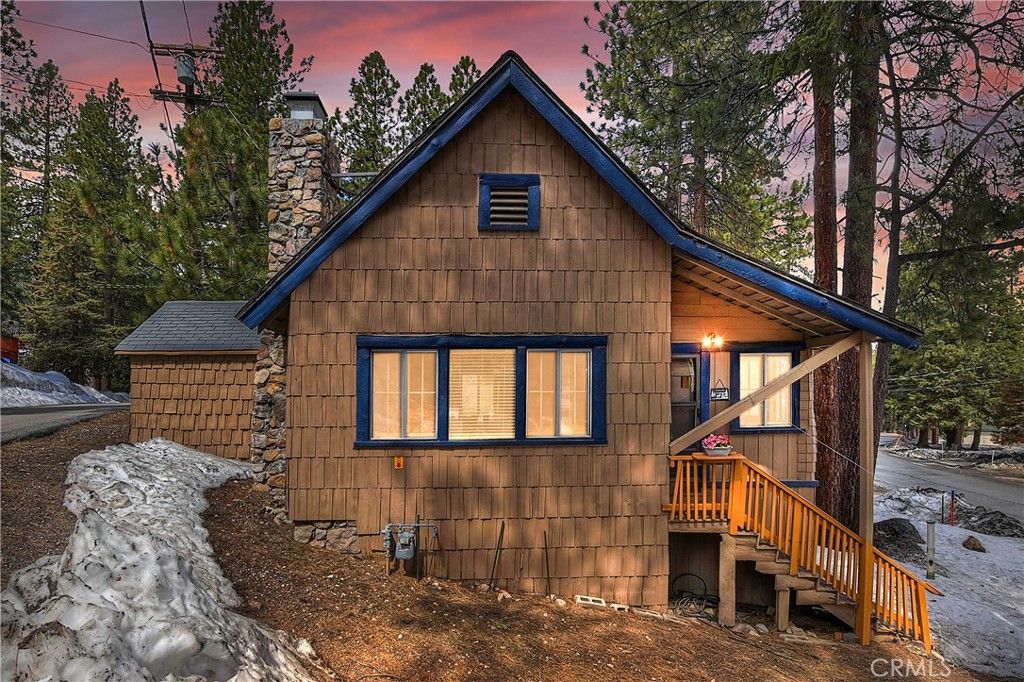 Image 1 of property listing at 1118 Clubview Avenue, Big Bear Lake, CA 92315