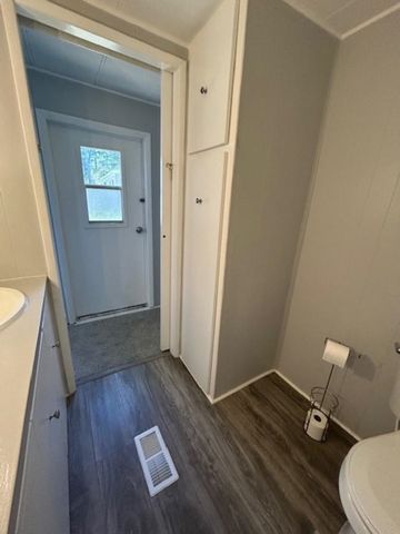 512 Canterbury Drive, Exeter, NH 03833