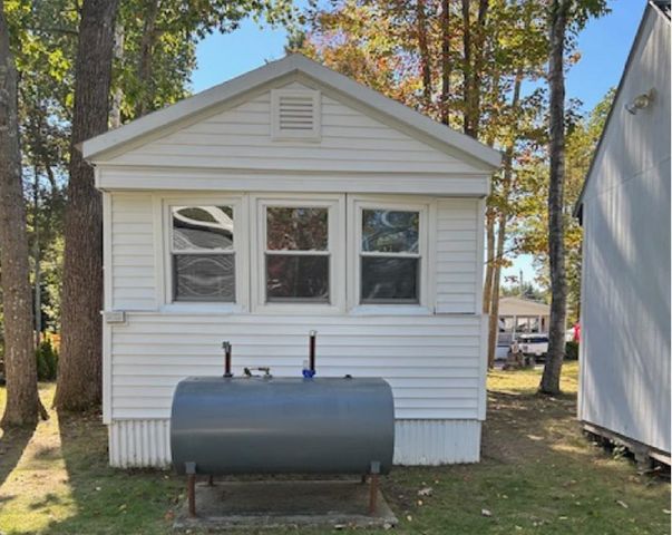 512 Canterbury Drive, Exeter, NH 03833