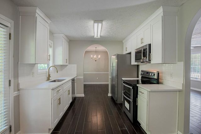 1815 Alcovy River Drive, Dacula, GA 30019