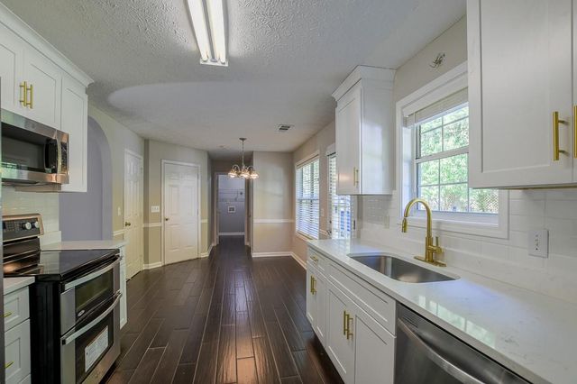 1815 Alcovy River Drive, Dacula, GA 30019
