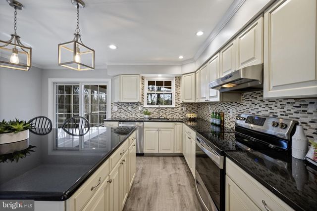 732 WHITE OAKS AVE, Baltimore, MD 21228