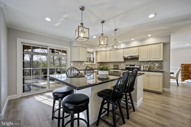 732 WHITE OAKS AVE, Baltimore, MD 21228