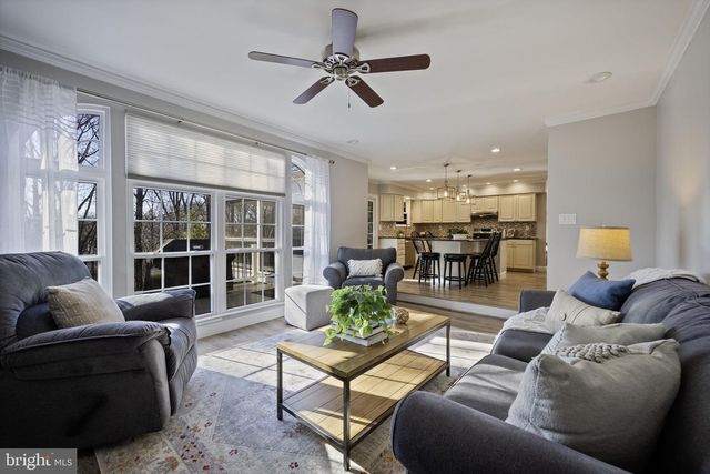 732 WHITE OAKS AVE, Baltimore, MD 21228