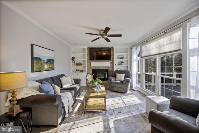 732 WHITE OAKS AVE, Baltimore, MD 21228