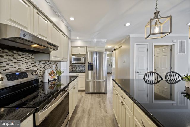 732 WHITE OAKS AVE, Baltimore, MD 21228