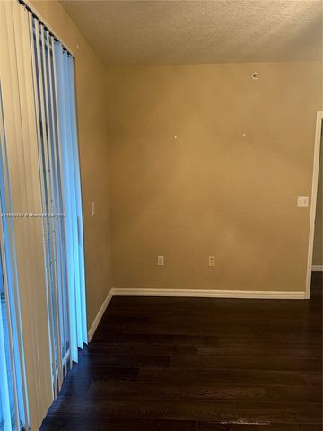 6790 W Sample Rd 6790, Coral Springs, FL 33067