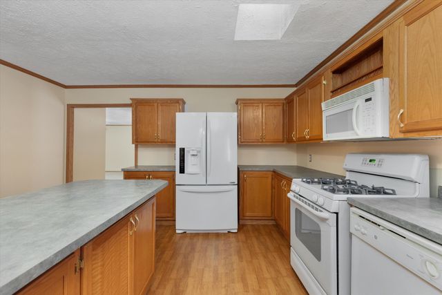 37710 Herman Street, Romulus, MI 48174