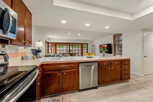 3102 S Pacific, Santa Ana, CA 92704
