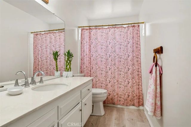 3102 S Pacific, Santa Ana, CA 92704