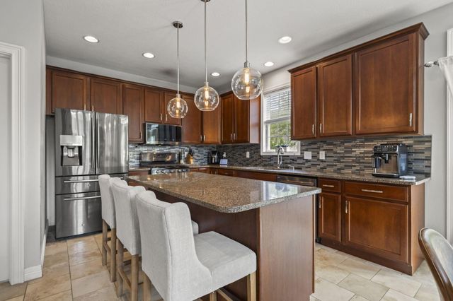 6152 Maxton Place, Worthington, OH 43085