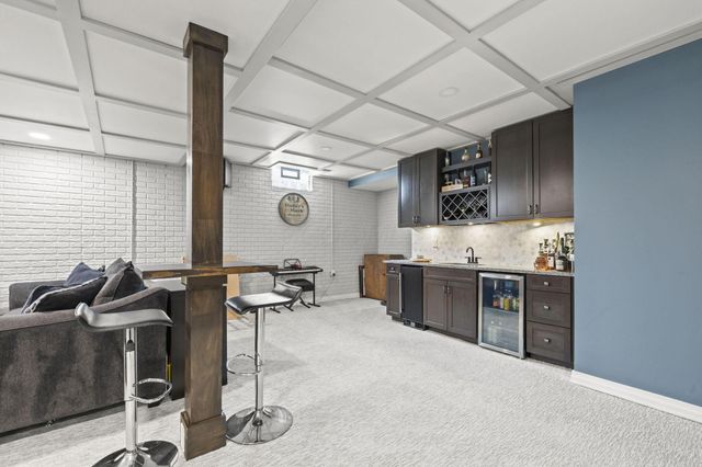 6152 Maxton Place, Worthington, OH 43085