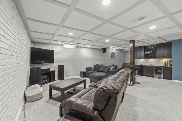6152 Maxton Place, Worthington, OH 43085