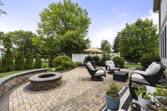 6152 Maxton Place, Worthington, OH 43085