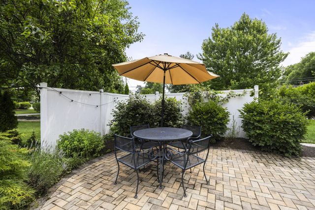 6152 Maxton Place, Worthington, OH 43085