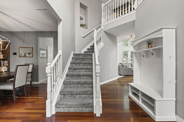 6152 Maxton Place, Worthington, OH 43085