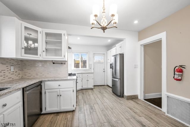 114 E 5th Ave, Roselle Boro, NJ 07203