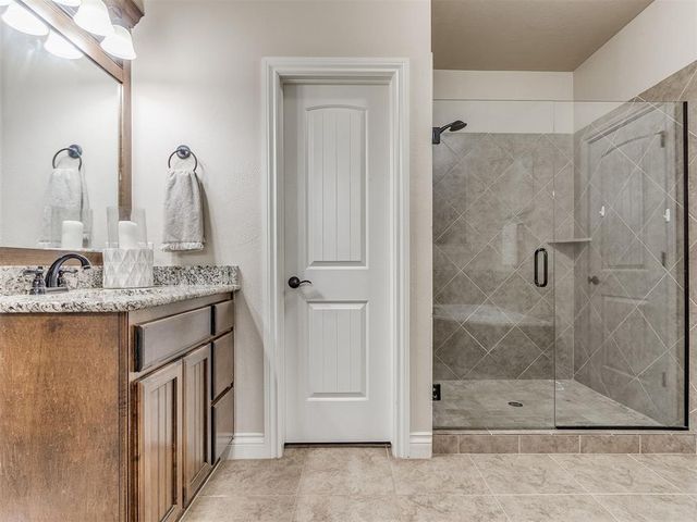 15509 Colonia Bella Drive, Oklahoma City, OK 73013