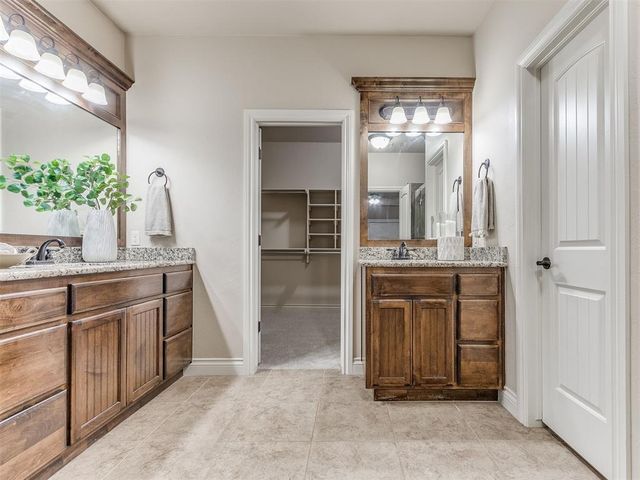 15509 Colonia Bella Drive, Oklahoma City, OK 73013