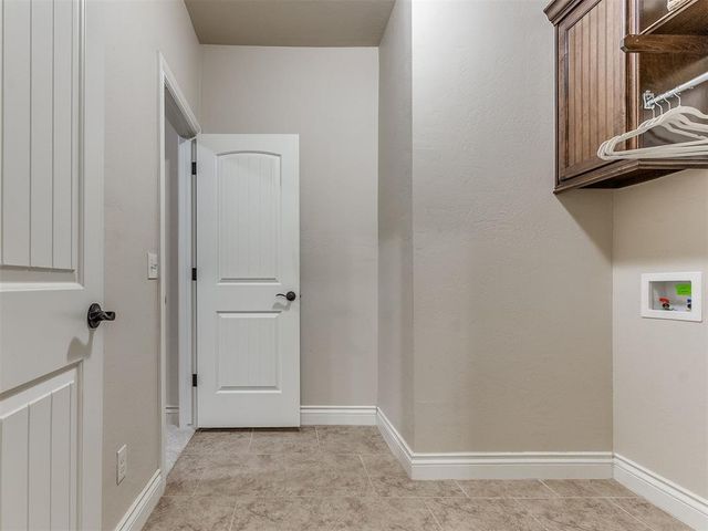 15509 Colonia Bella Drive, Oklahoma City, OK 73013