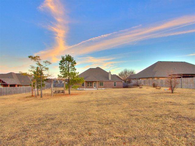 15509 Colonia Bella Drive, Oklahoma City, OK 73013