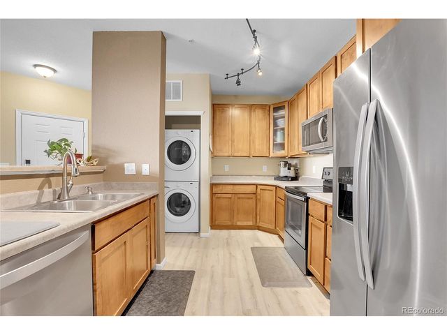 3865 S Dayton St 207, Aurora, CO 80014