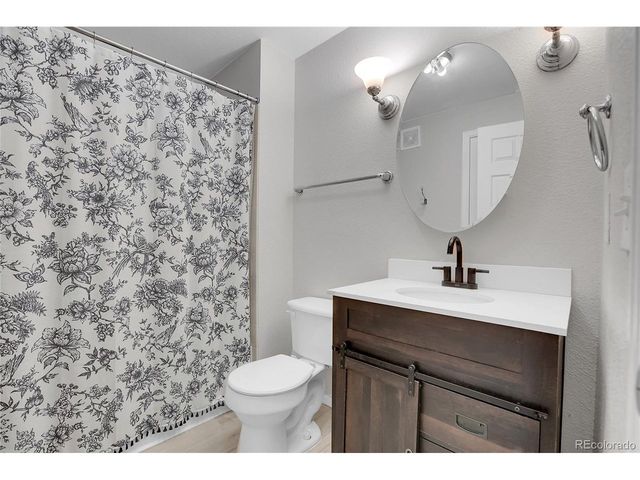3865 S Dayton St 207, Aurora, CO 80014