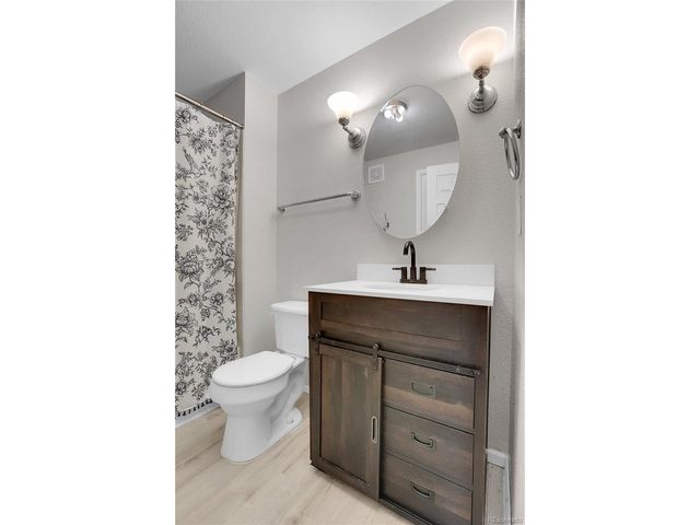3865 S Dayton St 207, Aurora, CO 80014