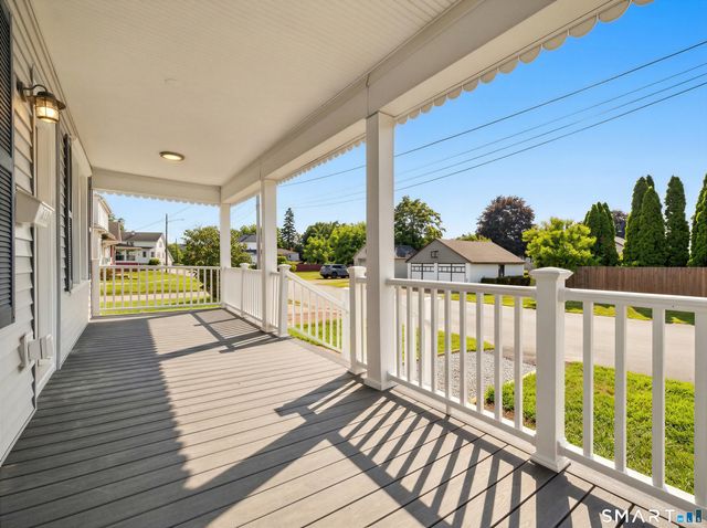 21 Edward Avenue, Norwich, CT 06360