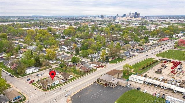 714 E 10th Street, Jeffersonville, IN 47130