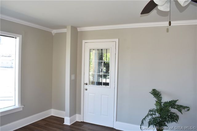 714 E 10th Street, Jeffersonville, IN 47130