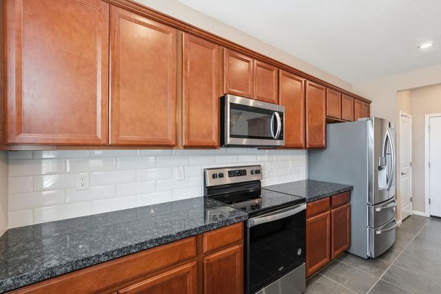 17851 W Daley Lane, Surprise, AZ 85387