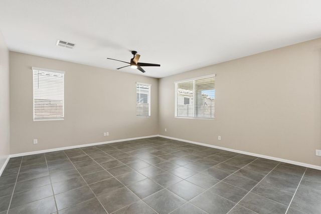 17851 W Daley Lane, Surprise, AZ 85387
