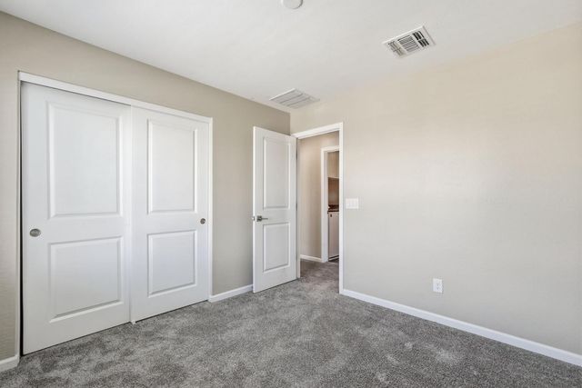17851 W Daley Lane, Surprise, AZ 85387