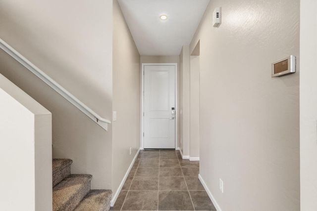17851 W Daley Lane, Surprise, AZ 85387