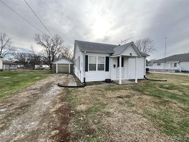 500 E Water Street, Litchfield, IL 62056