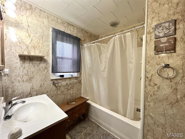 500 E Water Street, Litchfield, IL 62056