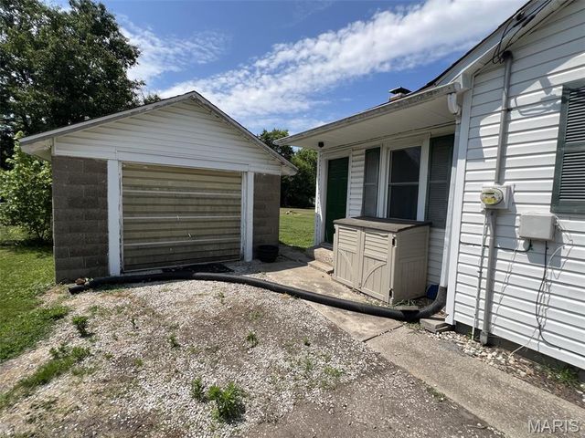 500 E Water Street, Litchfield, IL 62056