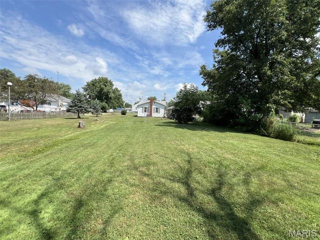 500 E Water Street, Litchfield, IL 62056