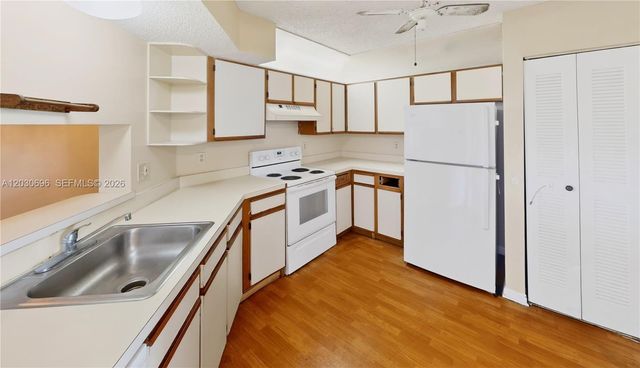 889 Hamilton Drive 889E, Homestead, FL 33034