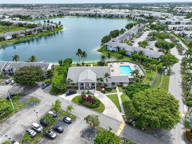 889 Hamilton Drive 889E, Homestead, FL 33034