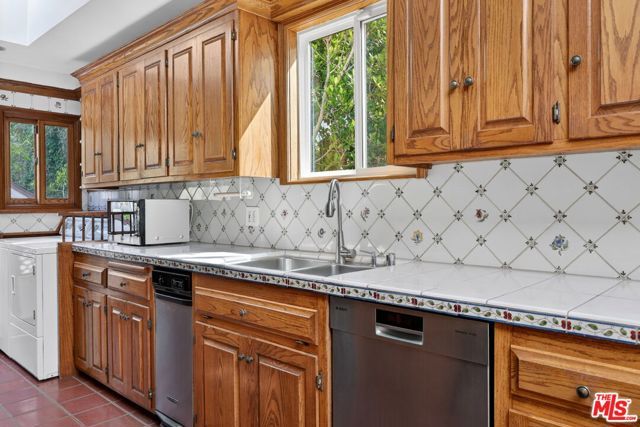 10341 Keswick Avenue, Los Angeles, CA 90064