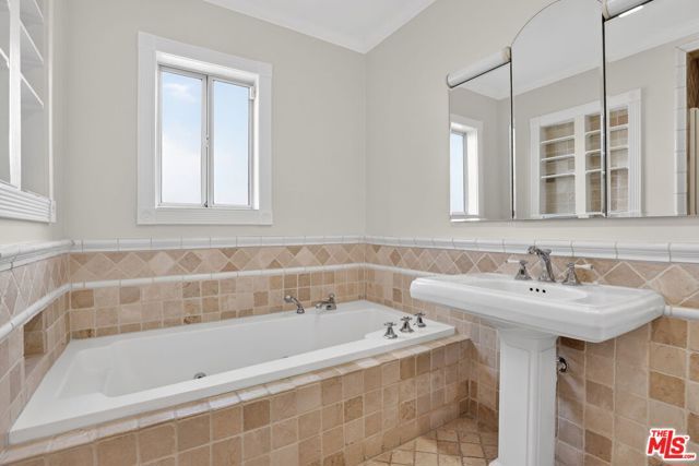 10341 Keswick Avenue, Los Angeles, CA 90064