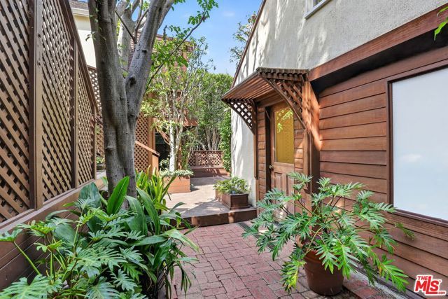10341 Keswick Avenue, Los Angeles, CA 90064