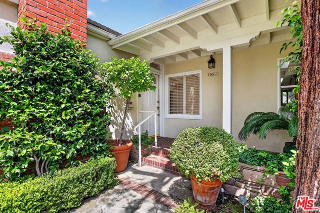 10341 Keswick Avenue, Los Angeles, CA 90064