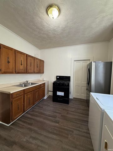 240 E Butler Street, Fort Wayne, IN 46803