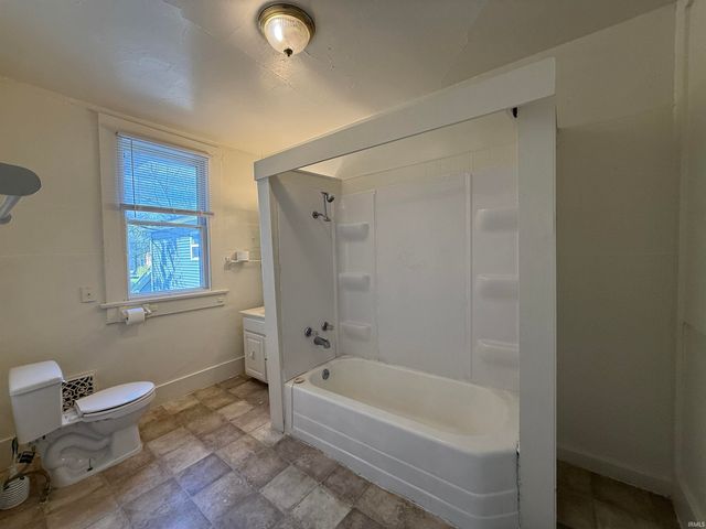 240 E Butler Street, Fort Wayne, IN 46803