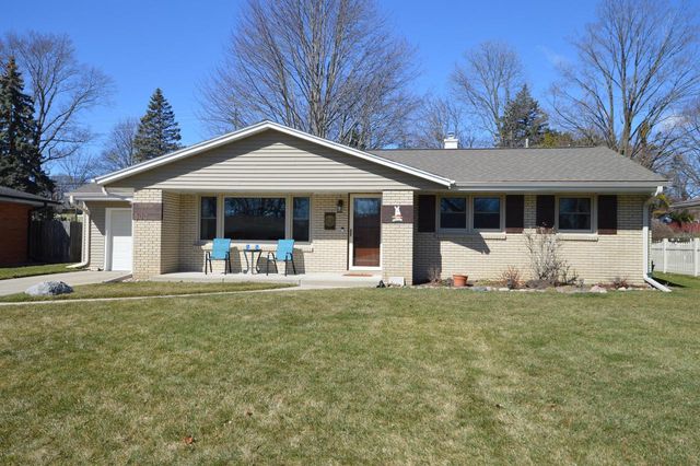 500 Parkway DRIVE, South Milwaukee, WI 53172