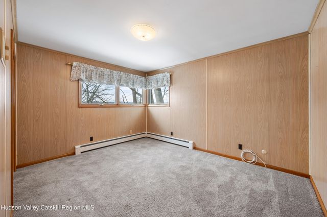 108 River Road, Ulster Park, NY 12487